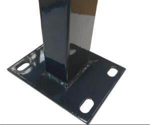 Sloupek jekl. 4hran./60x40x1,50/v 1300/ s přivařenou patkou / ZN+PVC7016 Antracit