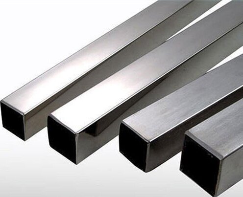 Thyssenkrupp Vierkantrohr Edelstahl – 50 X 50 X 2 Mm, 2000 Mm Länge, K240 Geschliffen, V2A 1.4301, AISI 304 – Ideal Für Geländer & Möbel